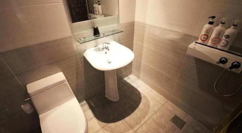 Jeju Sejong Hotel 2*,